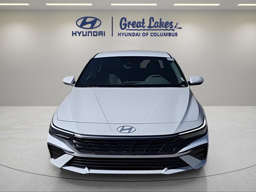 New 2026 Hyundai Elantra SE Sedan