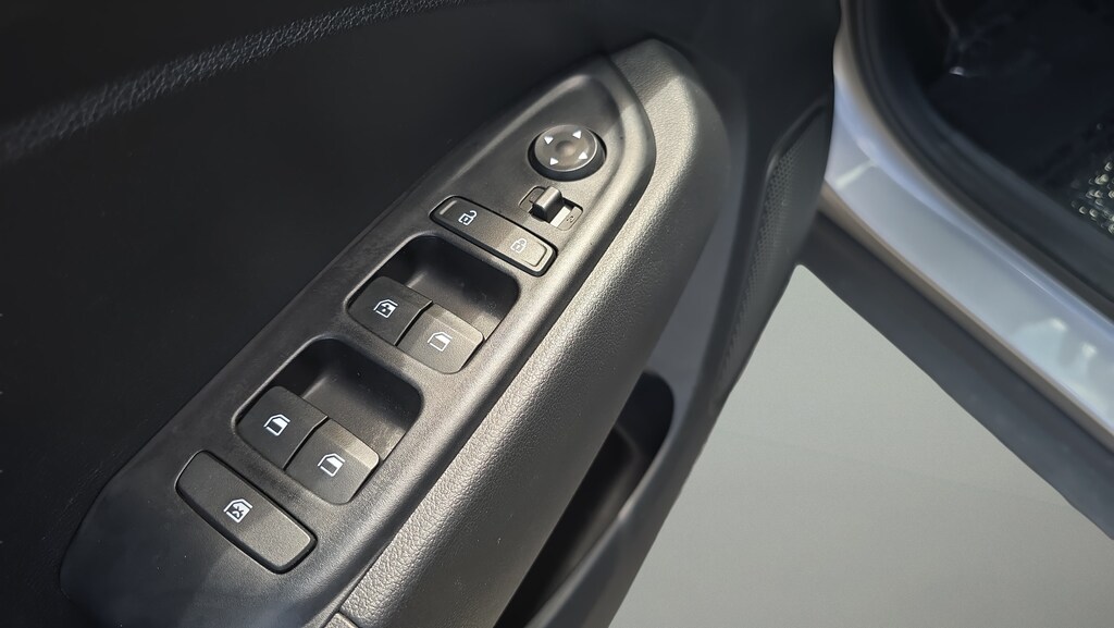 2023 Hyundai Venue SEL - Photo 16