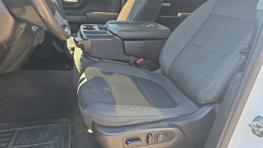 2022 Chevrolet Silverado 2500HD Custom - Photo 13