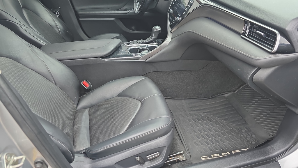 2019 Toyota Camry XSE - Photo 12