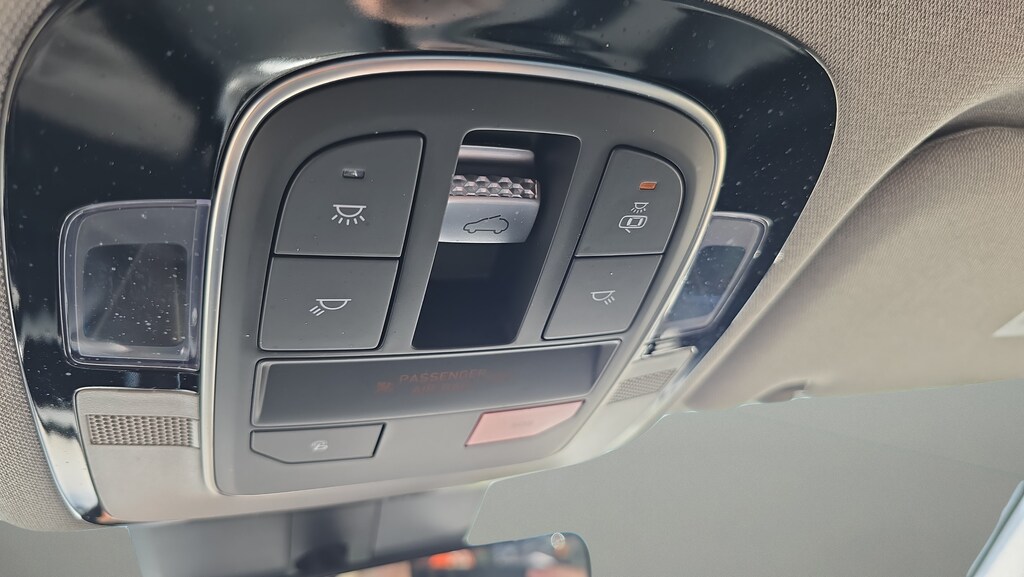 2023 Hyundai Santa Fe Limited - Photo 27