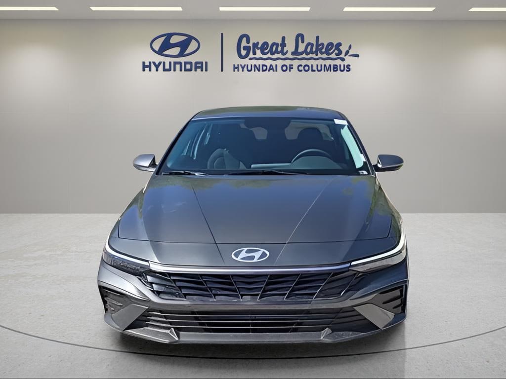 New 2026 Hyundai Elantra SE Sedan