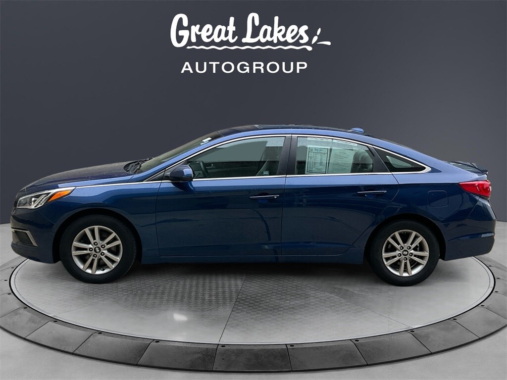 2016 Hyundai Sonata SE Eco photo 2