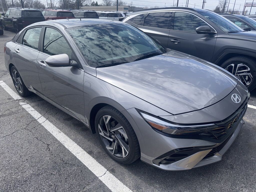 Used 2024 Hyundai Elantra SEL Sedan