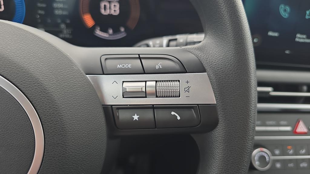 2025 Hyundai Tucson SE - Photo 24