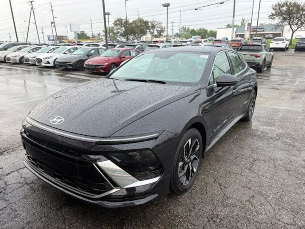 Certified 2025 Hyundai Sonata SEL Sedan
