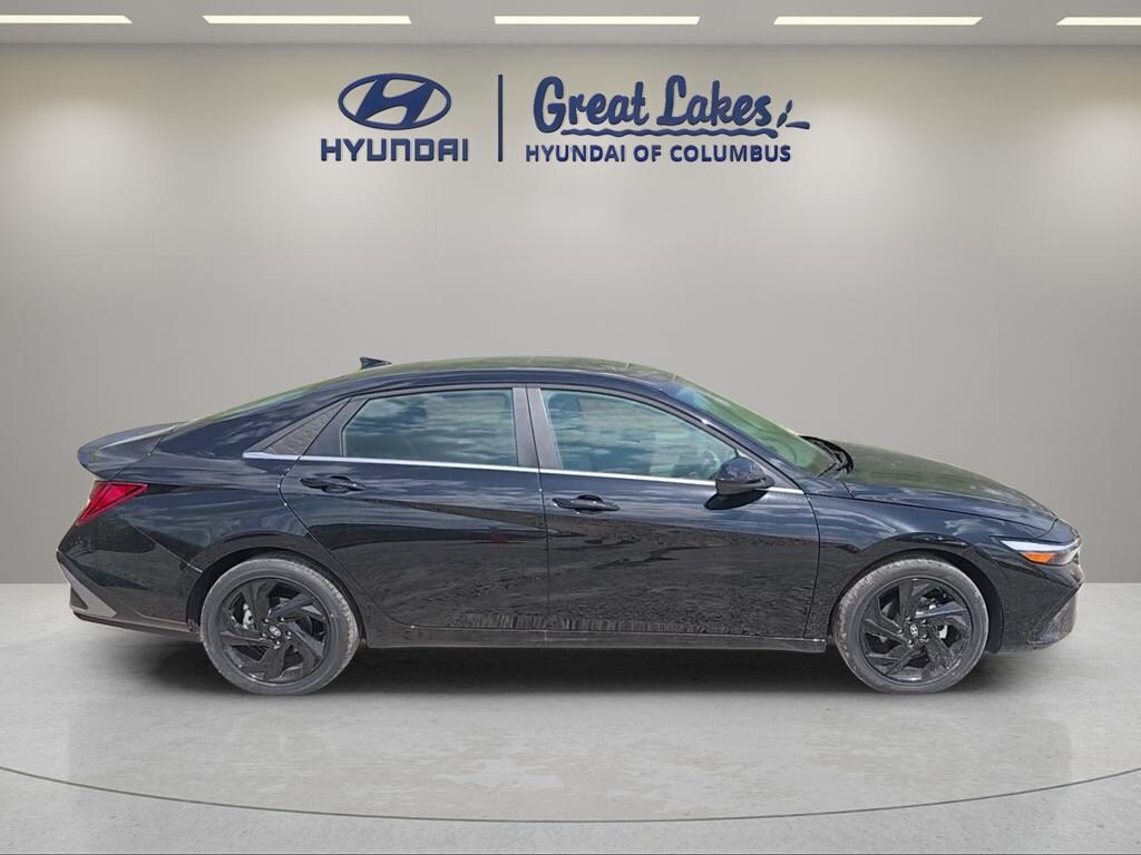 New 2026 Hyundai Elantra SEL Sport Premium Sedan