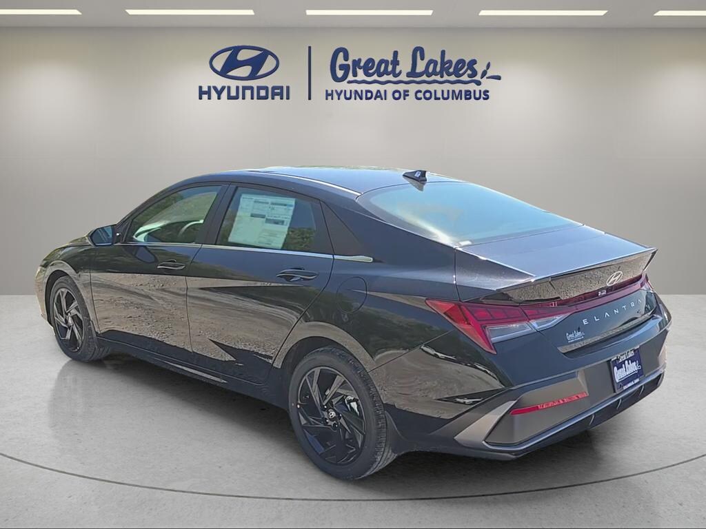 New 2026 Hyundai Elantra SEL Sport Premium Sedan