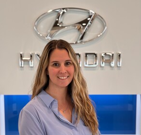 Staff member Amber Mann from ID_2931f3dec803