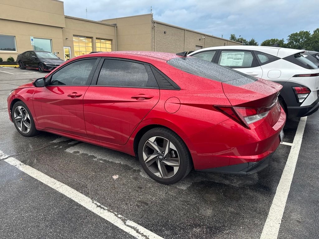 Used 2023 Hyundai Elantra SEL Sedan