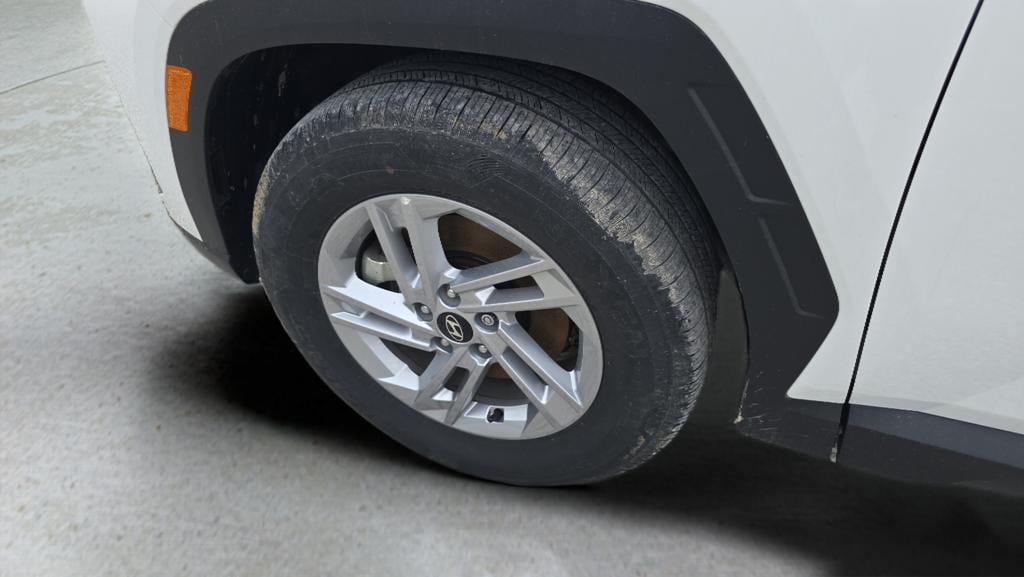 2025 Hyundai Tucson SE - Photo 33