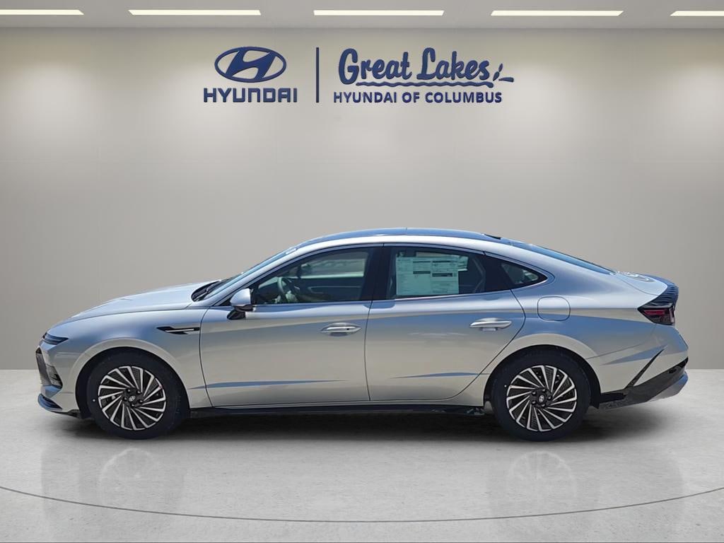 New 2026 Hyundai Sonata Hybrid SEL Sedan
