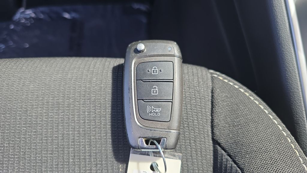 2023 Hyundai Venue SEL - Photo 32