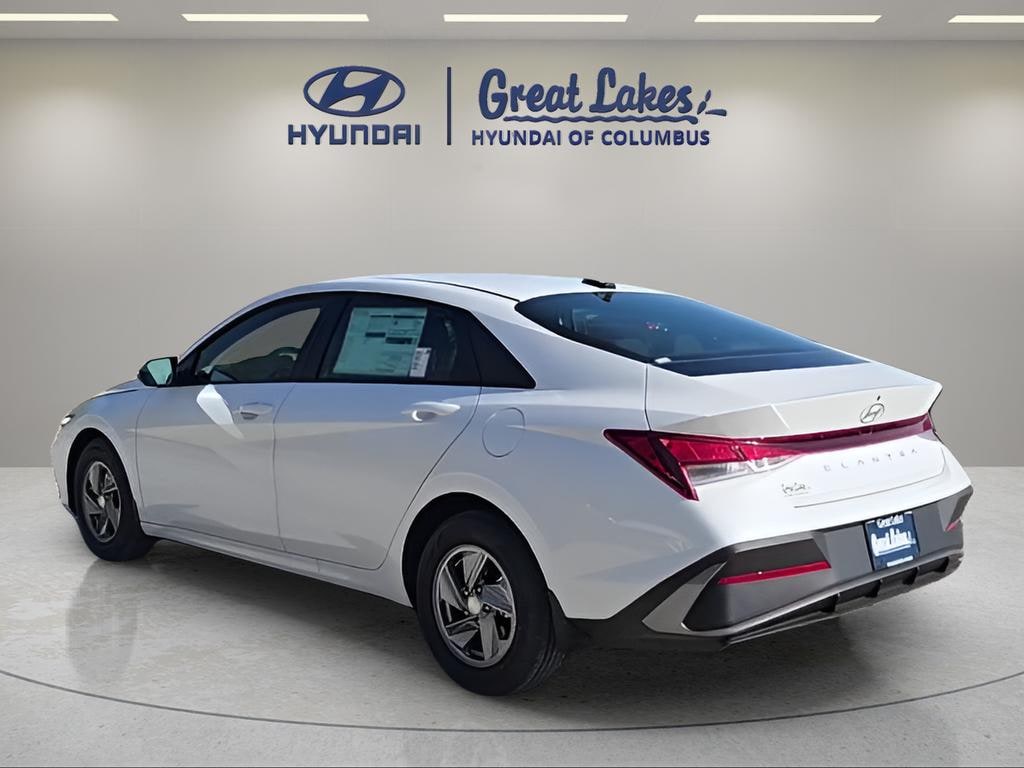New 2026 Hyundai Elantra SE Sedan