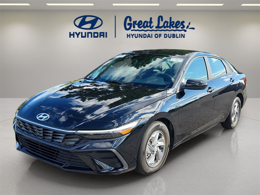 2024 Hyundai Elantra SE