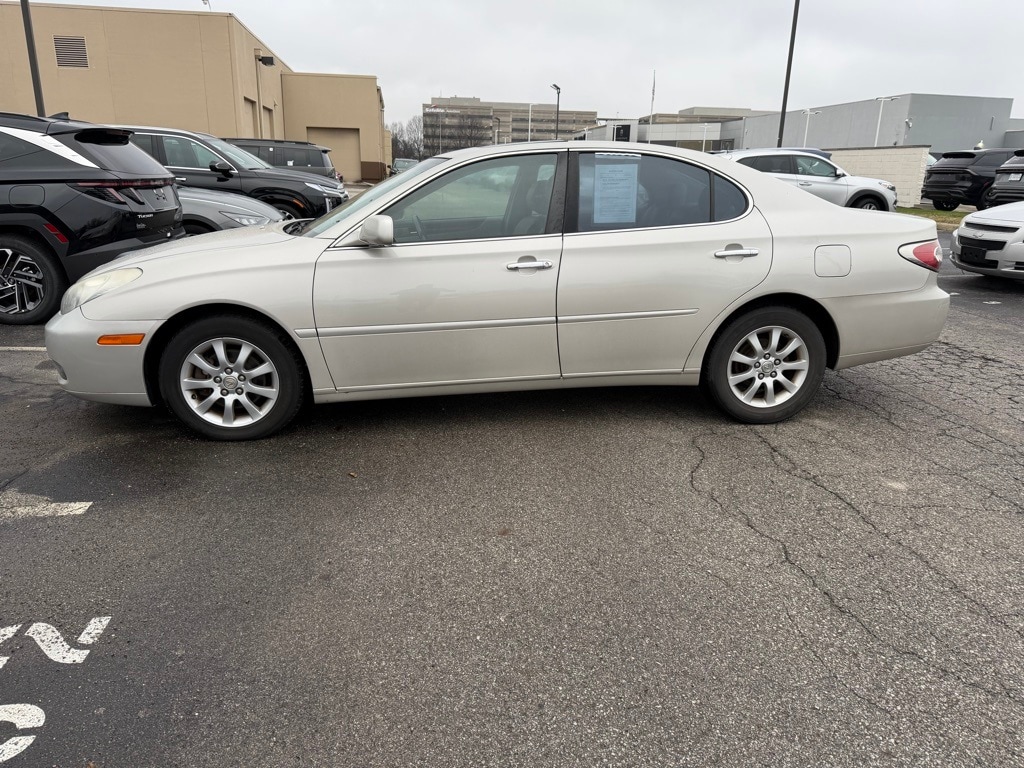 2004 Lexus ES 330's photo