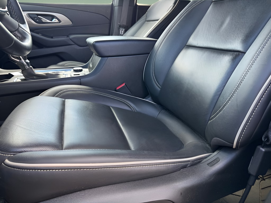 2023 Chevrolet Traverse Premier - Photo 19