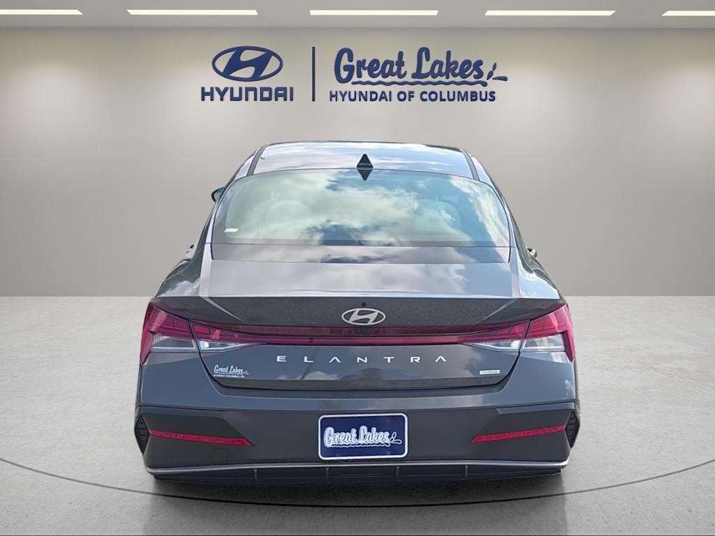 New 2026 Hyundai Elantra Hybrid Limited Sedan
