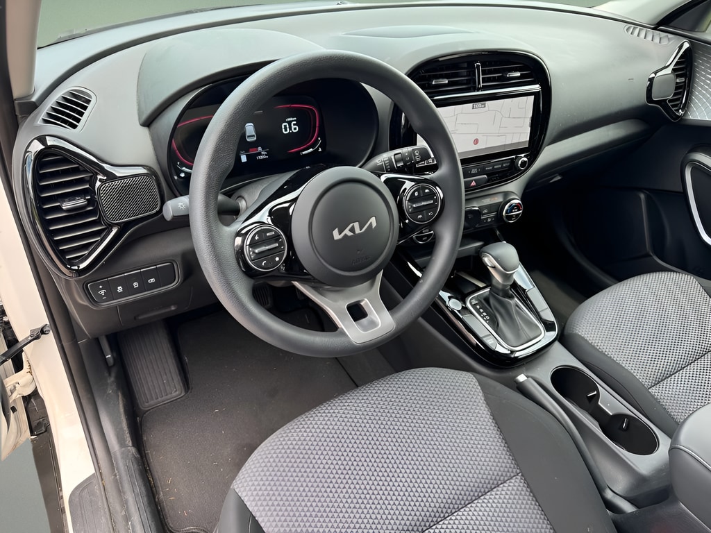 2023 Kia Soul S - Photo 21