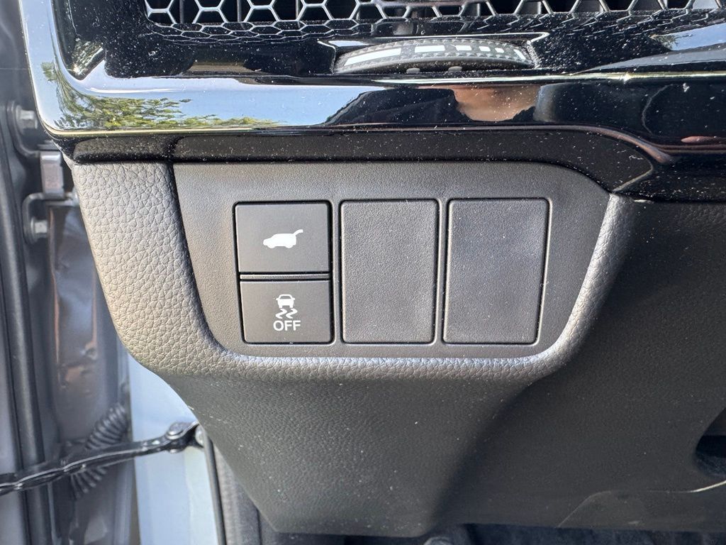 2025 Honda CR-V Sport Touring - Photo 24