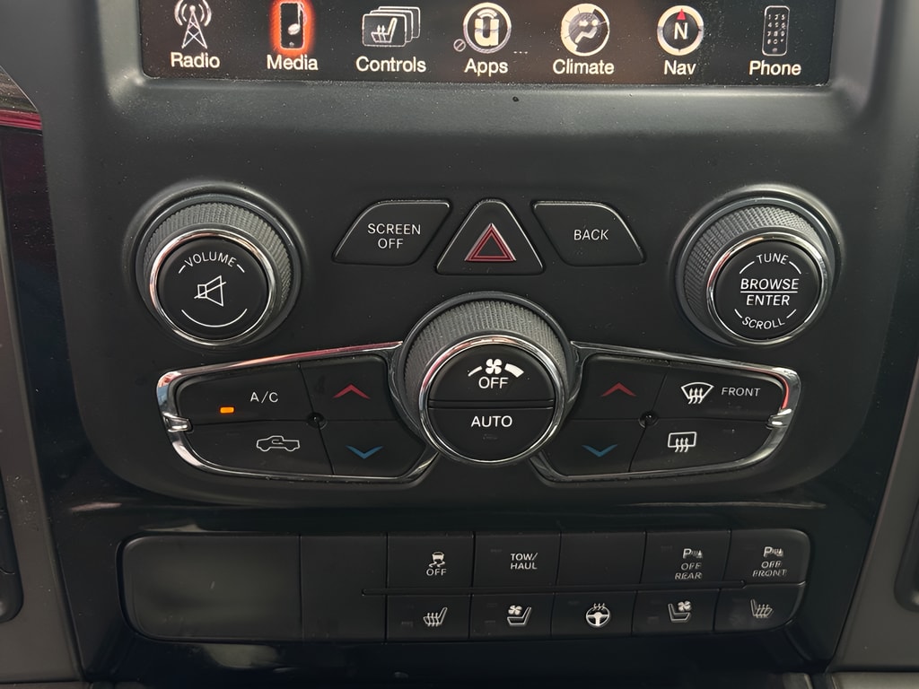 2015 RAM Ram 1500 Pickup Sport - Photo 30