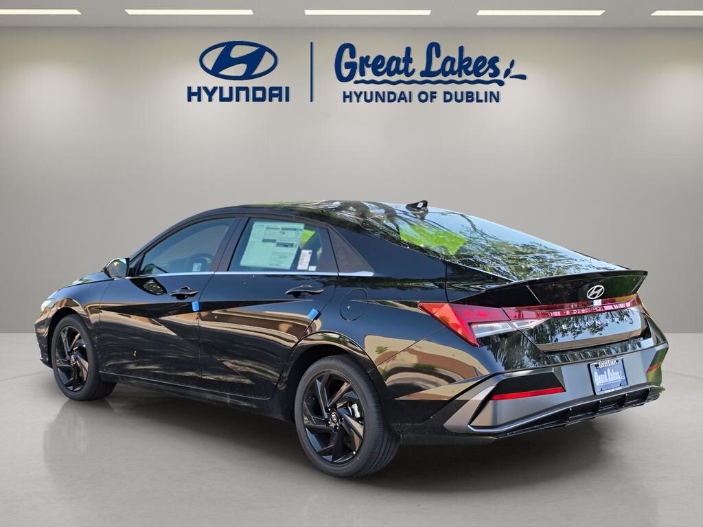 New 2026 Hyundai Elantra SEL Sport Sedan