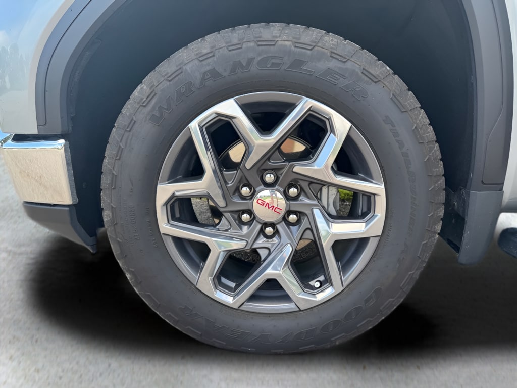 2024 GMC Sierra 1500 SLT - Photo 14