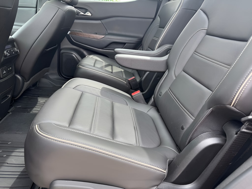 2020 GMC Acadia Denali - Photo 15