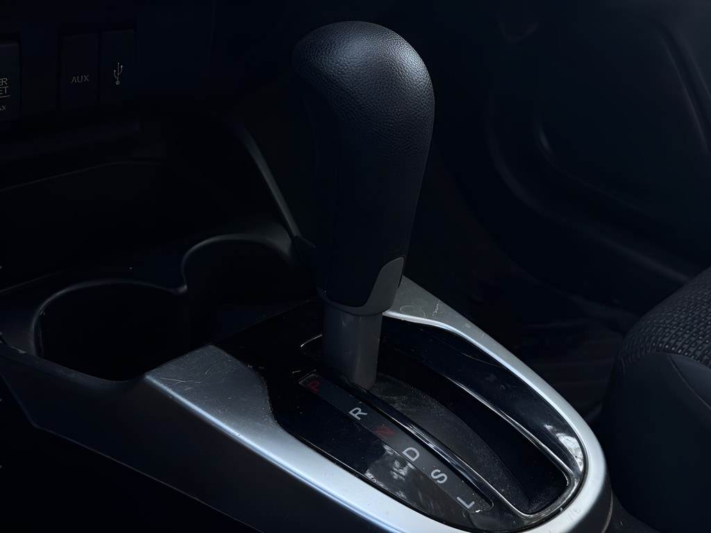 2015 Honda Fit LX - Photo 30