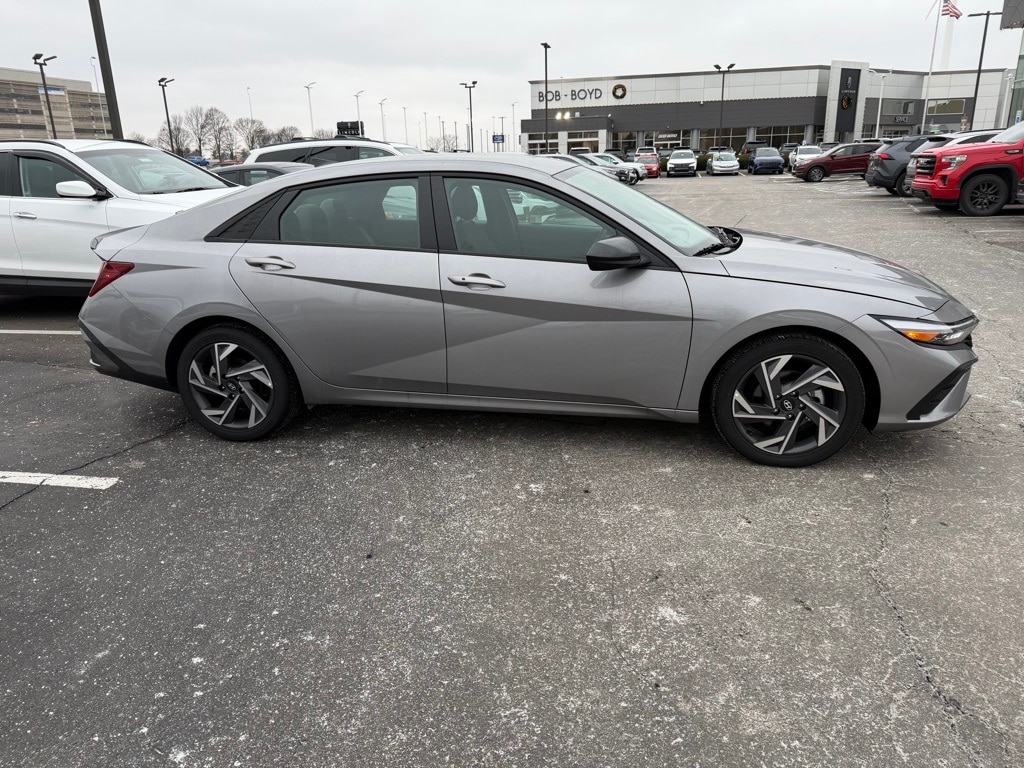 Used 2025 Hyundai Elantra SEL Sport Sedan