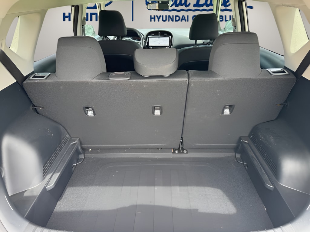 2023 Kia Soul S - Photo 10