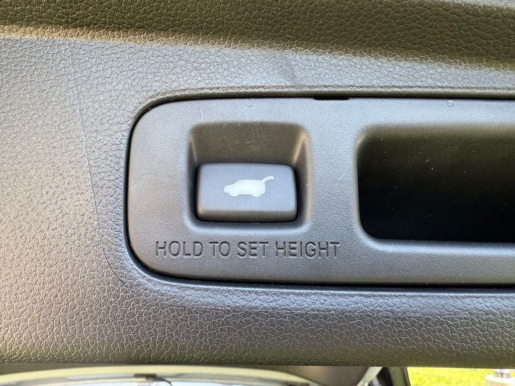 2025 Honda CR-V Sport Touring - Photo 12