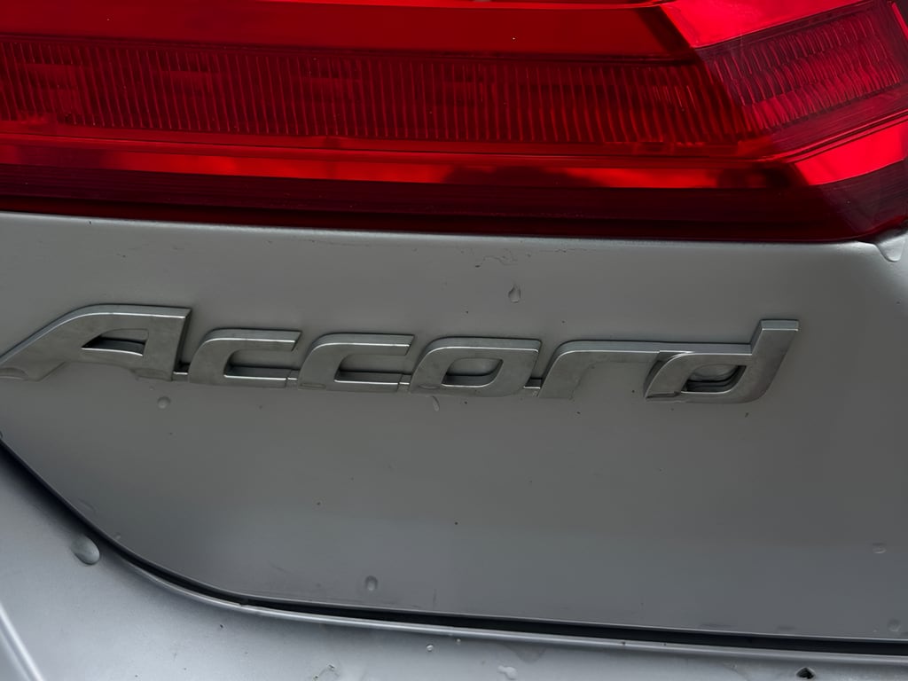 2015 Honda Accord Hybrid Touring - Photo 10
