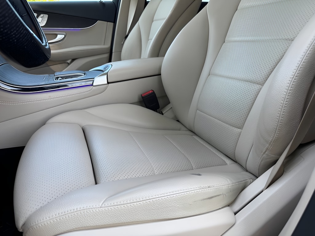 2020 Mercedes-Benz GLC GLC300 - Photo 18