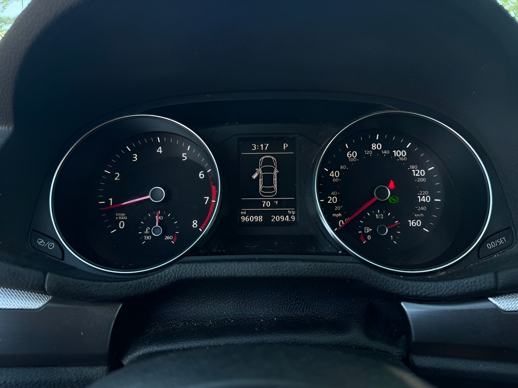 2017 Volkswagen Passat R-Line - Photo 25