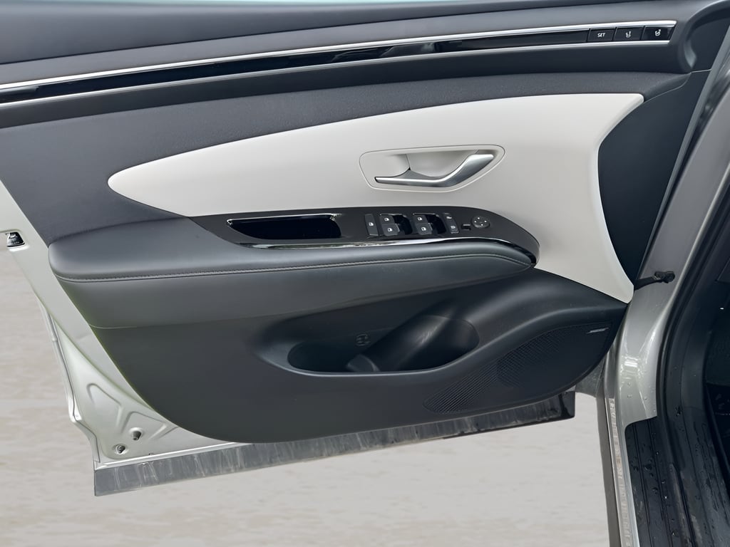 2022 Hyundai Tucson Limited - Photo 17