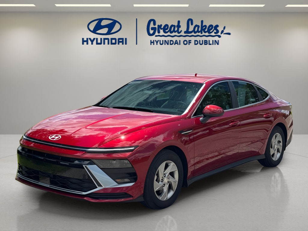 2025 Hyundai Sonata SE's photo