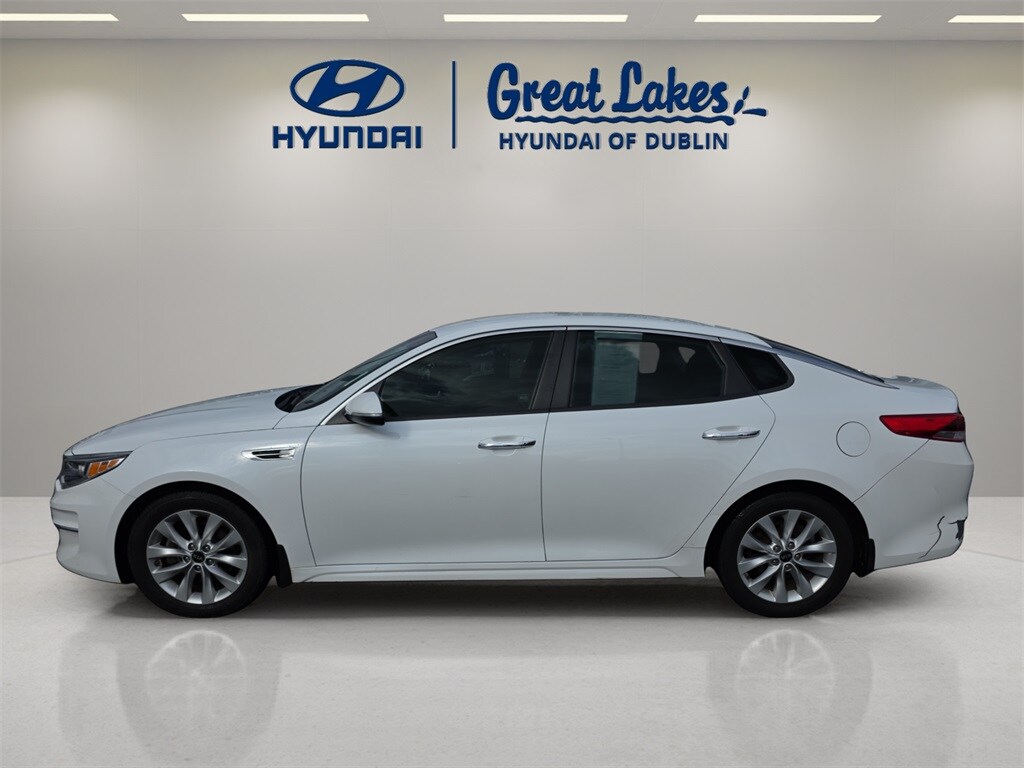 2018 Kia Optima LX photo 2