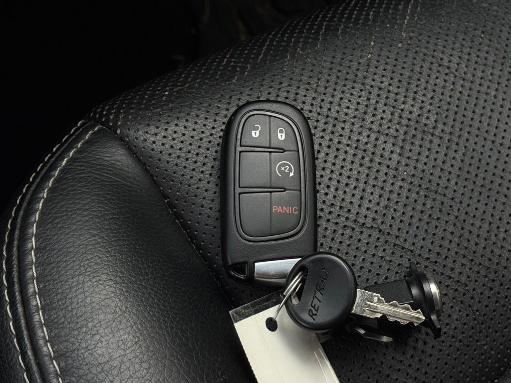 2015 RAM Ram 1500 Pickup Sport - Photo 34