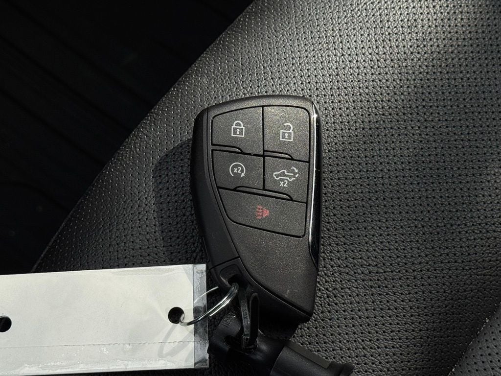 2024 GMC Sierra 1500 SLT - Photo 35