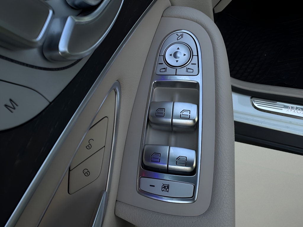 2020 Mercedes-Benz GLC GLC300 - Photo 17