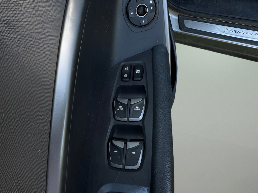 2017 Hyundai Santa Fe Sport 2.0T - Photo 18