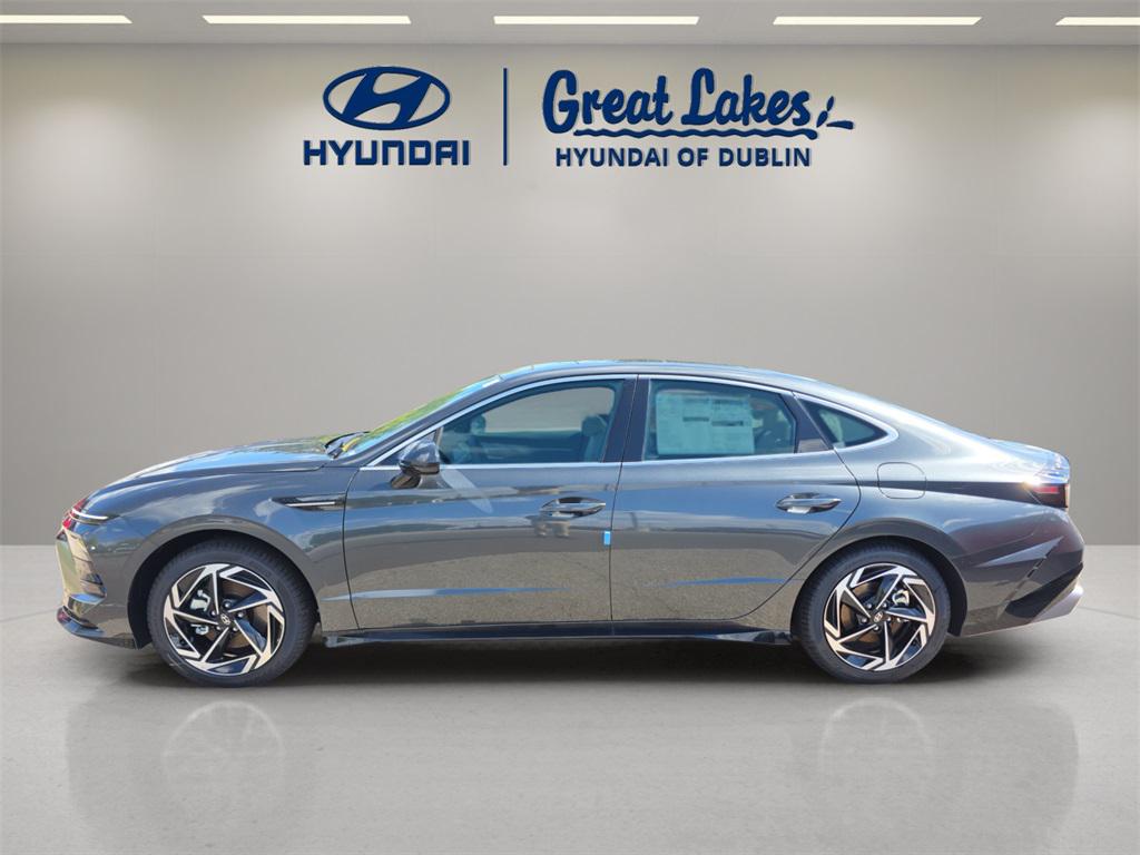 2025 Hyundai Sonata SEL Convenience photo 2