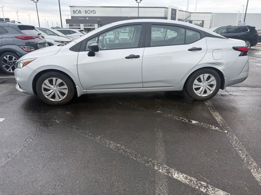 2020 Nissan Versa 1.6 S CVT's photo