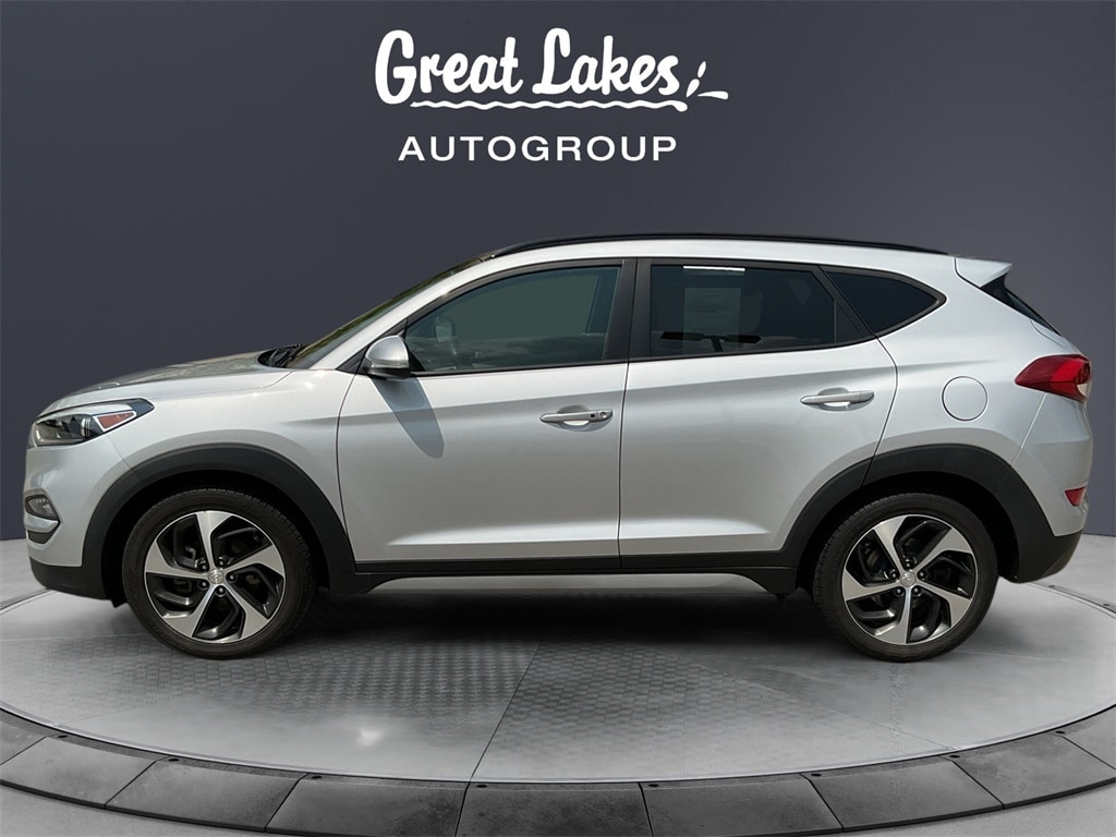 Used 2018 Hyundai Tucson Value with VIN KM8J33A23JU699644 for sale in Columbus, OH