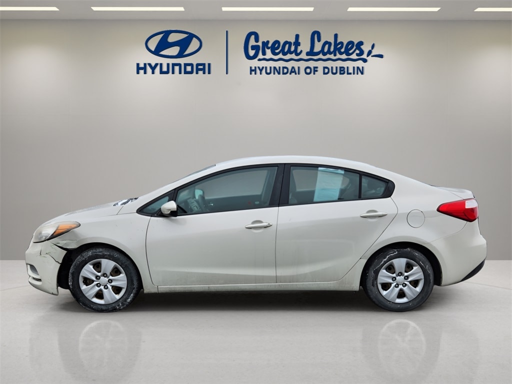 Used 2015 Kia Forte LX with VIN KNAFK4A62F5412637 for sale in Columbus, OH