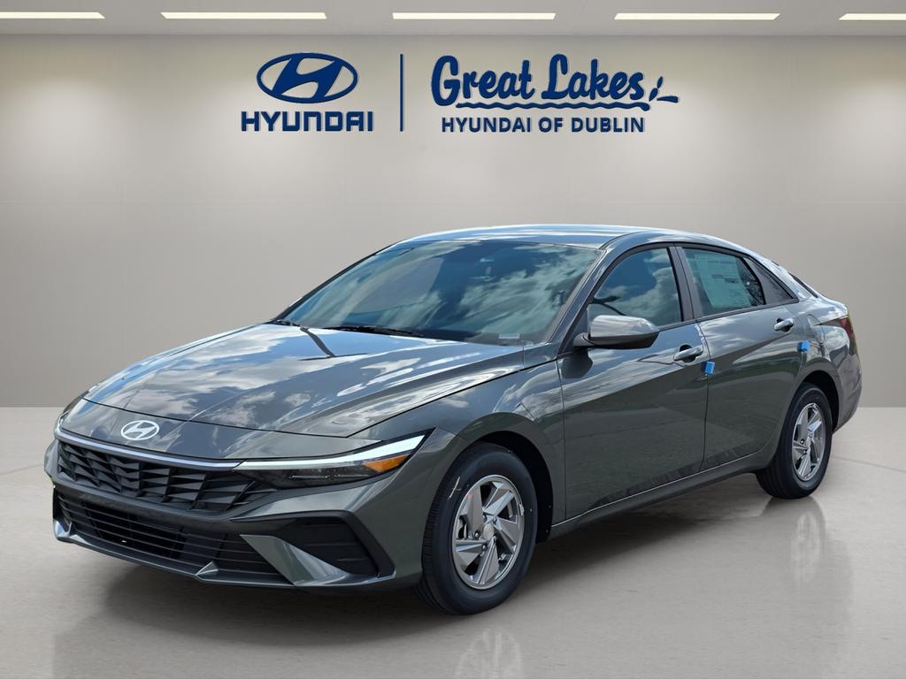 New 2026 Hyundai Elantra SE Sedan