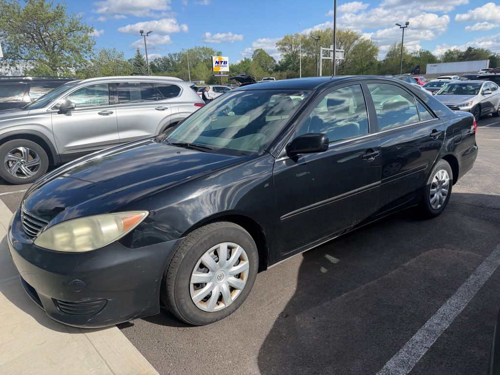 2005 Toyota Camry Standard