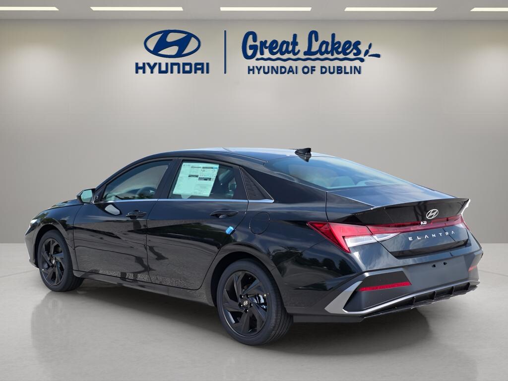New 2026 Hyundai Elantra SEL Sport Premium Sedan