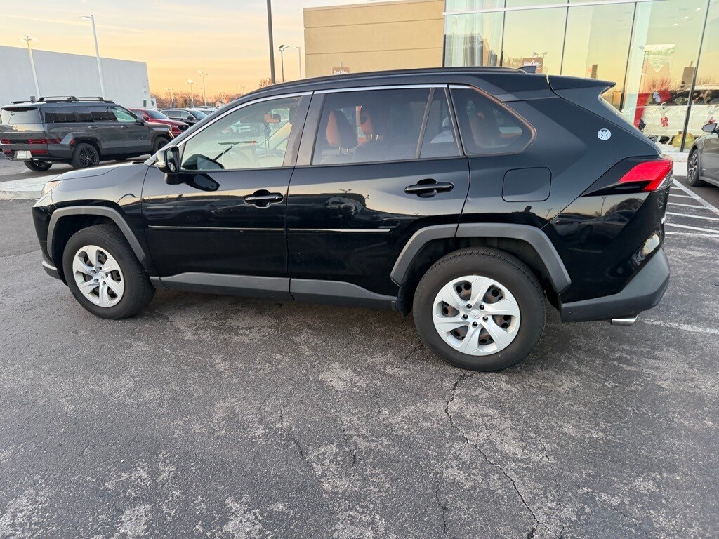 Used 2019 Toyota RAV4 LE SUV